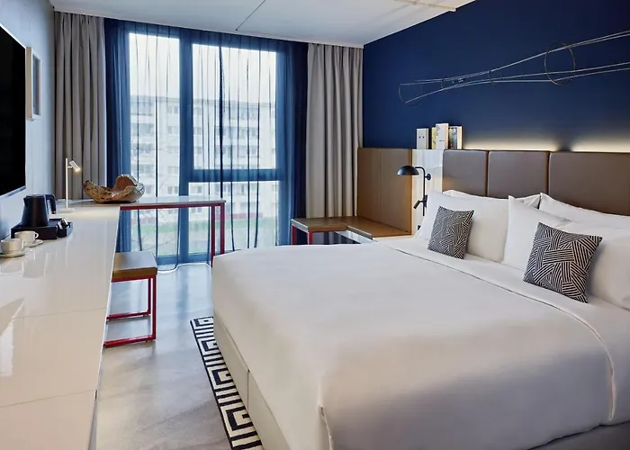 Otel The Deutz, A Tribute Portfolio