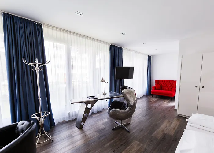 The Deutz, A Tribute Portfolio 4* Köln