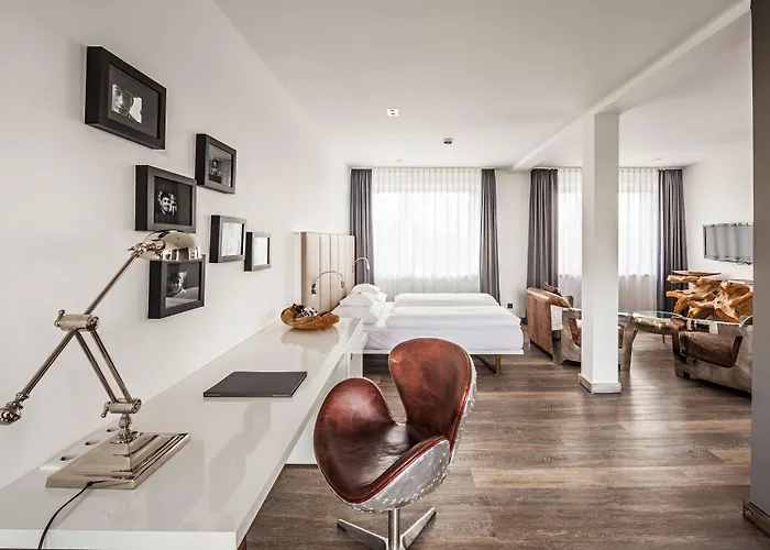 The Deutz, A Tribute Portfolio Otel