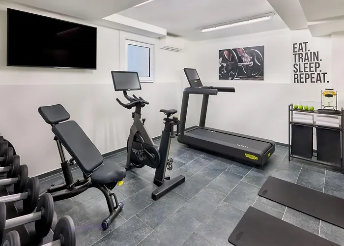 The Deutz, A Tribute Portfolio 4* 쾰른