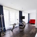 The Deutz, A Tribute Portfolio 4* Kolín nad Rýnem