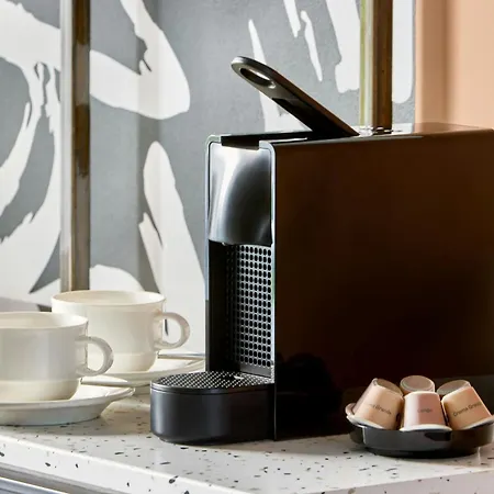 The Deutz, A Tribute Portfolio 4* Kolonia