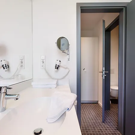 The Deutz, A Tribute Portfolio Kolonia