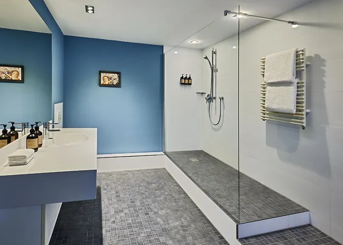 Hotel The Deutz, A Tribute Portfolio